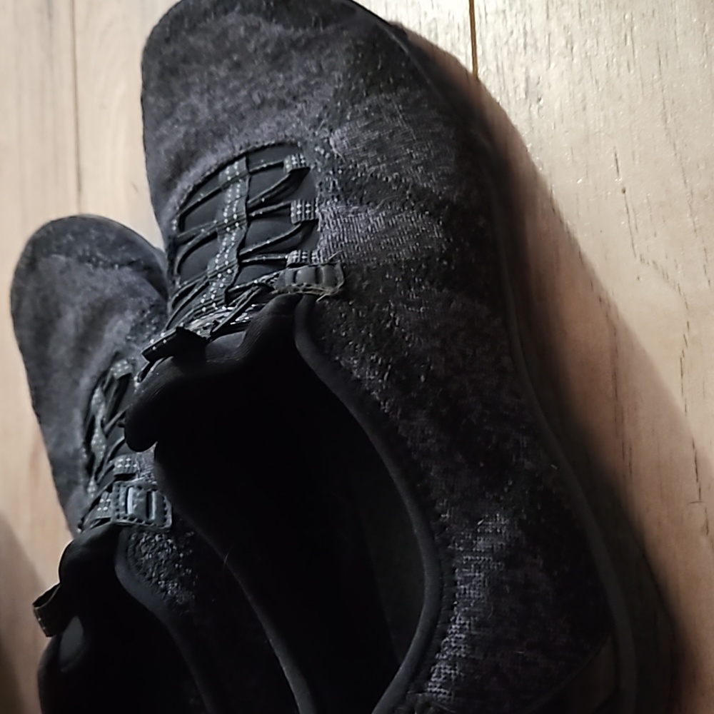 Sketchers slip on shoes